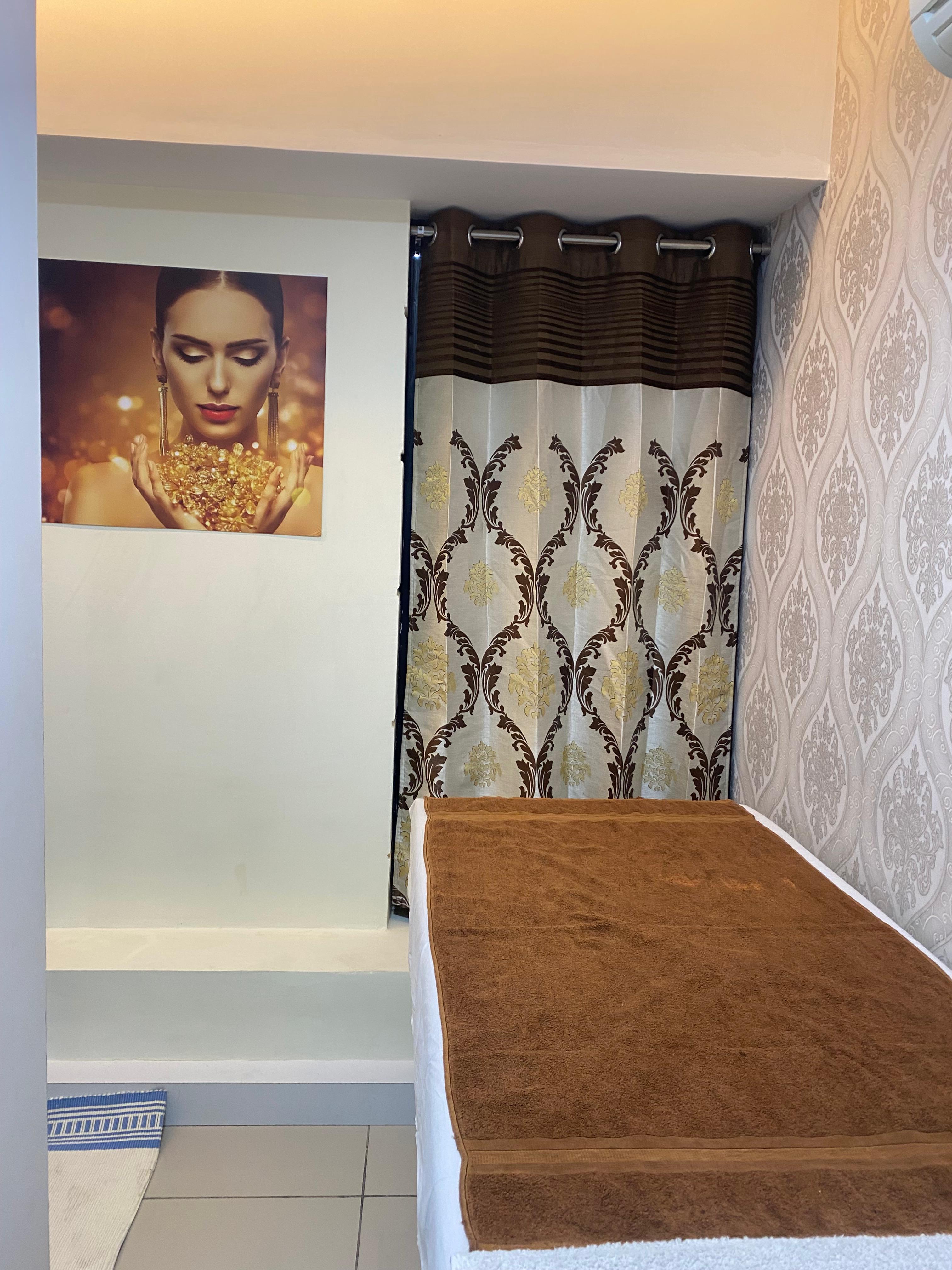 Luxurious Styling Stations & Premium Interiors